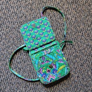 EUC Green Paisley Vera Bradley Crossbody Bag